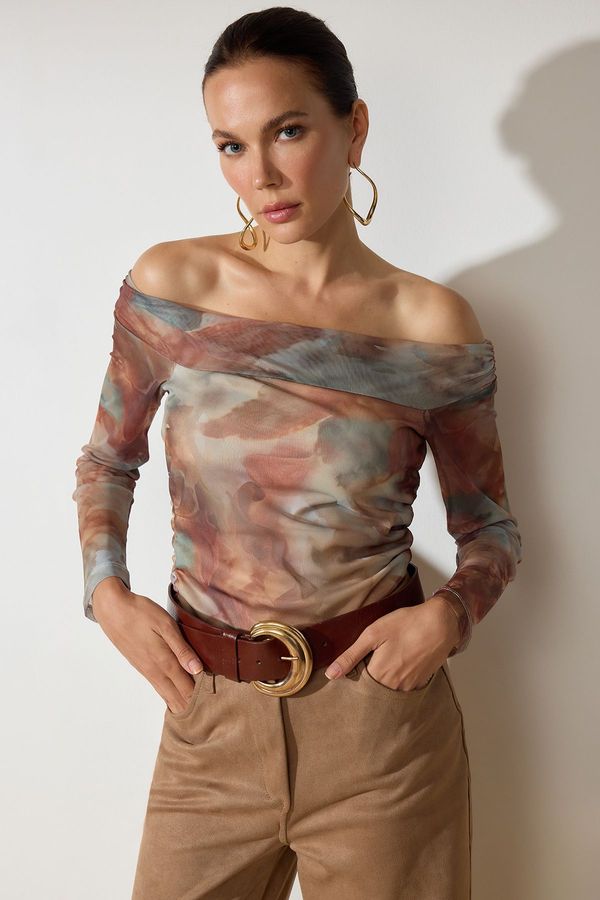 Trendyol Trendyol Multicolored Tulle Bateau Neck Fitted Stretchy Knitted Blouse