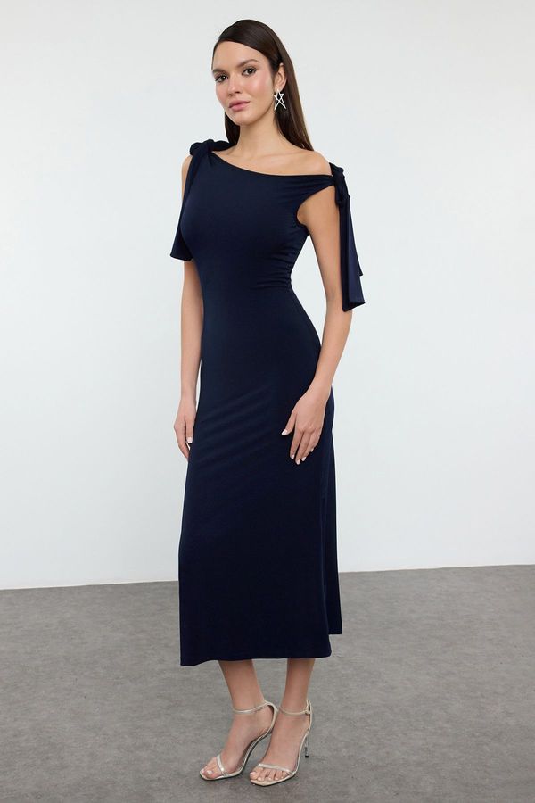 Trendyol Trendyol Navy Blue Boat Neck Tie Detailed Knitted Dress