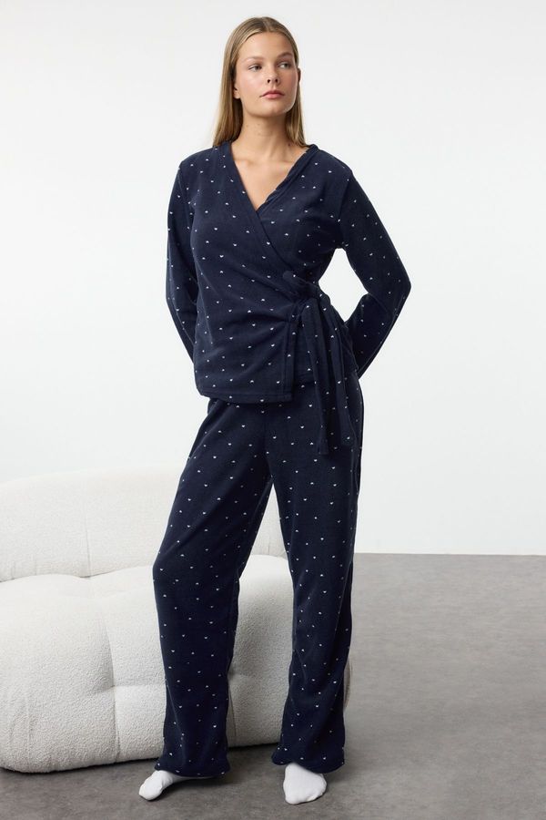 Trendyol Trendyol Navy Blue Heart-shaped Tie Detailed Polar Fleece Winter Knitted Pajama Set