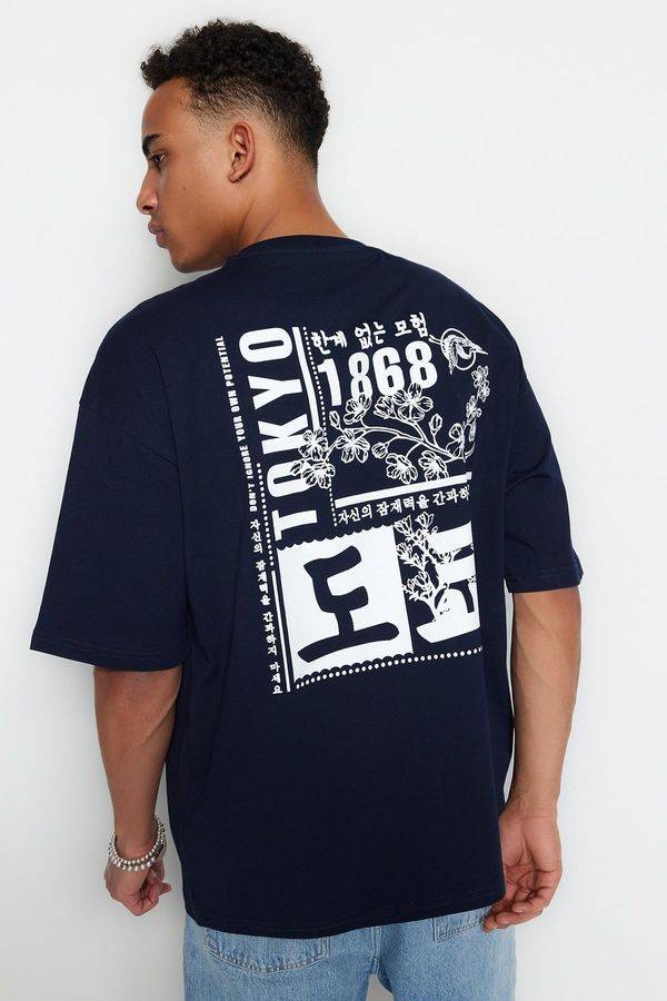 Trendyol Trendyol Navy Blue Oversize/Wide Cut Headlight East Printed Short Sleeve 100% T-Shirt