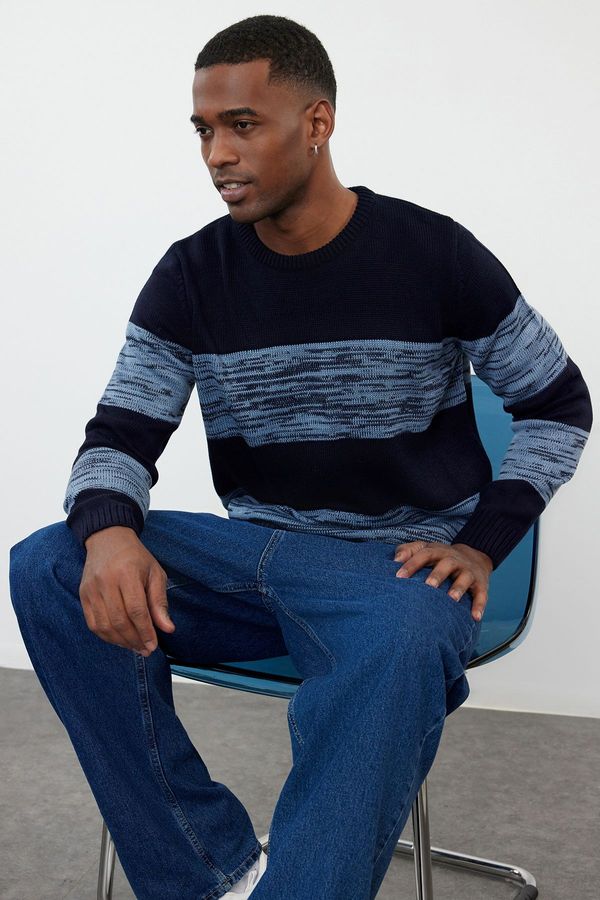 Trendyol Trendyol Navy Blue Regular Crew Neck Gradient Knitwear Sweater