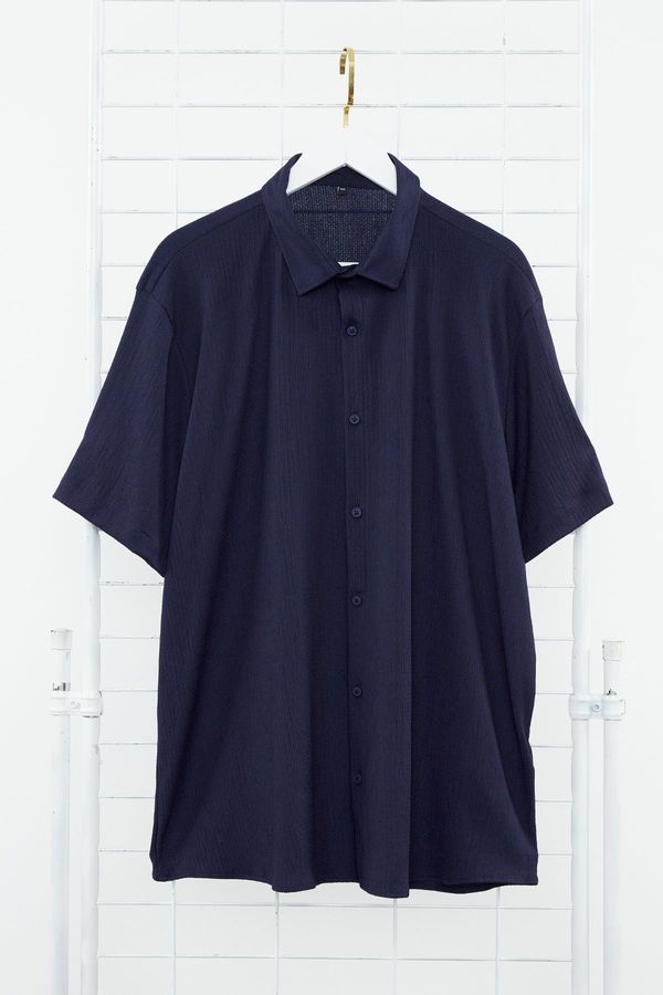 Trendyol Trendyol Navy Blue Regular Fit Short Sleeve Summer Textured Knitted Plus Size Shirt