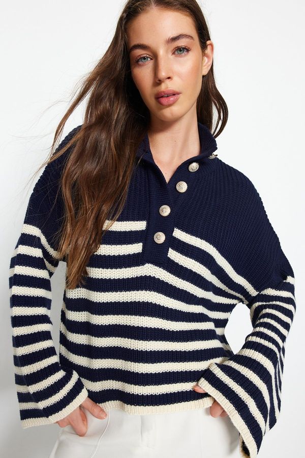 Trendyol Trendyol Navy široko prilegajoč pulover za pletenine s črtastim vratom vratu