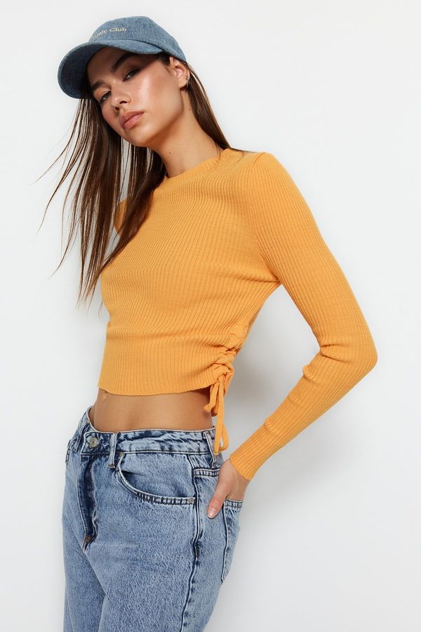 Trendyol Trendyol oranžno stransko vrtenje podroben pulover za pletenine