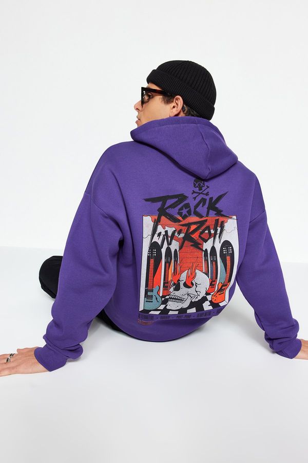 Trendyol Trendyol Pale Purple Oversize Hooded Rock Printed Sweatshirt with Fleece Inside