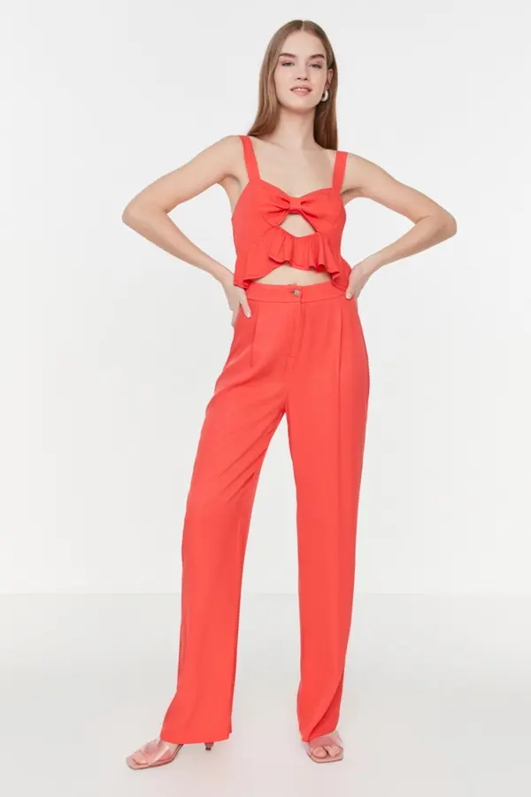 Trendyol Trendyol Pants - Rot - Wide leg