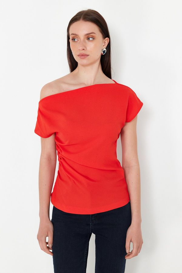 Trendyol Trendyol Red Boat Neck Fitted Woven Blouse