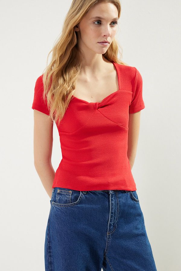 Trendyol Trendyol Red Fitted Heart Collar Ribbed Stretch Knitted Blouse