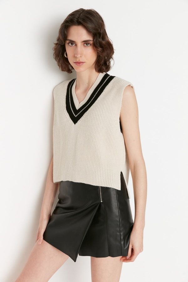 Trendyol Trendyol Stone Crop V Neck Knitwear Sweater