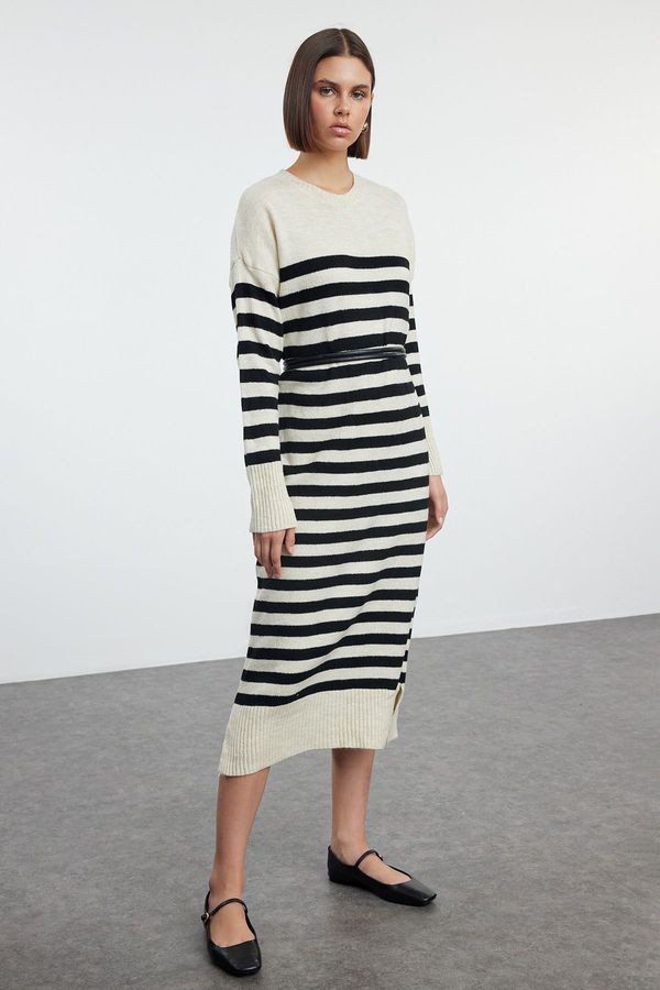 Trendyol Trendyol Stone Maxi Knit Striped Dress