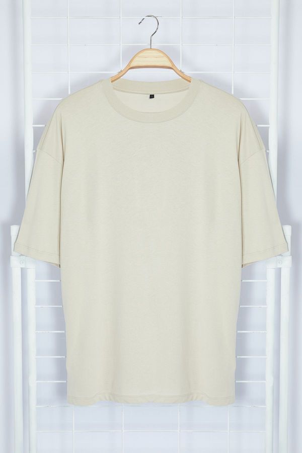 Trendyol Trendyol Stone Oversize/Wide Cut More Sustainable 100% Organic Cotton T-shirt with Back Text Printed