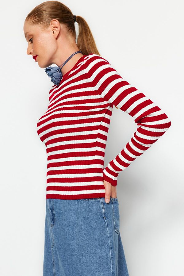 Trendyol Trendyol temno rdeč osnovni črtasti pulover za pletenine
