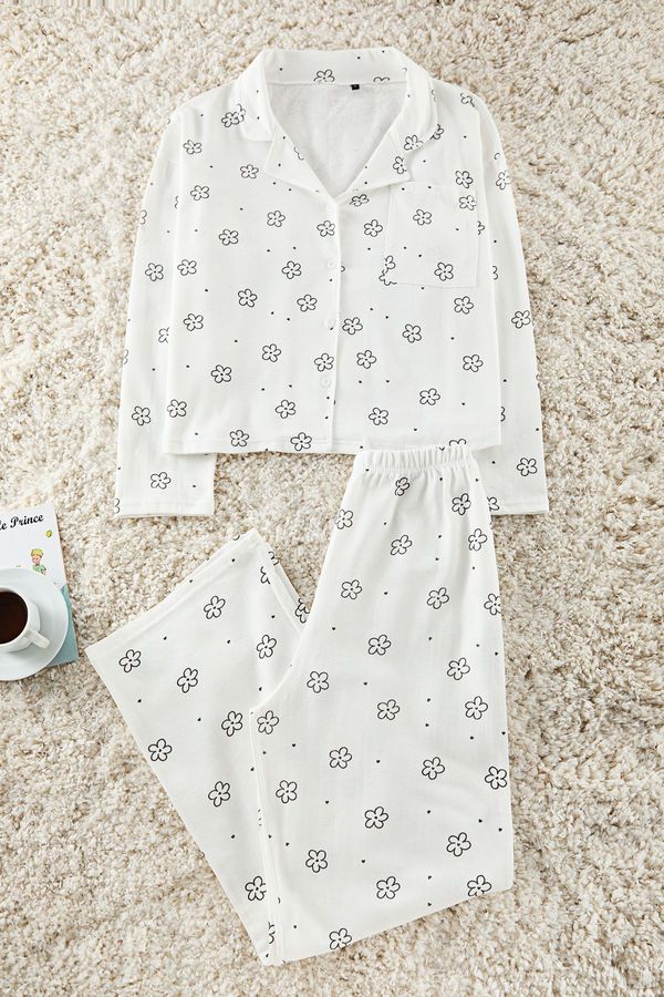 Trendyol Trendyol White Cotton Floral Covered Pocket Detailed Knitted Pajama Set