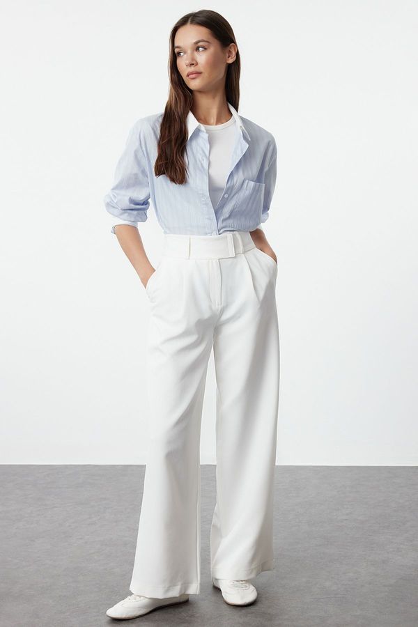 Trendyol Trendyol White Waist Detailed Straight Cut Woven Trousers