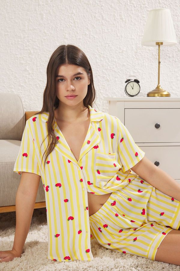 Trendyol Trendyol Yellow Striped and Strawberry Patterned Viscose Woven Pajama Set