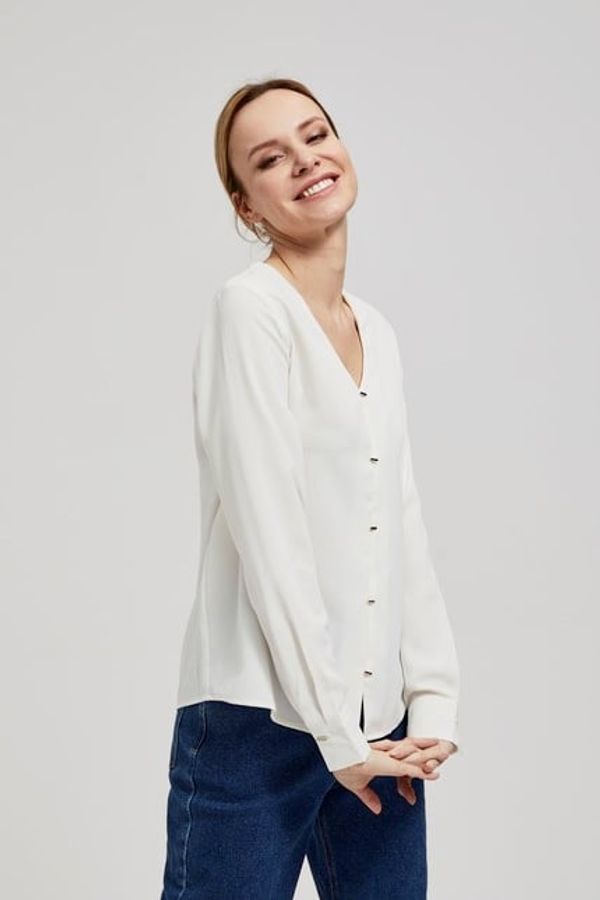 Moodo V-neck shirt with soft buttons