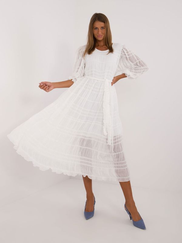 Fashionhunters White flared cocktail dress with 3/4 sleeves