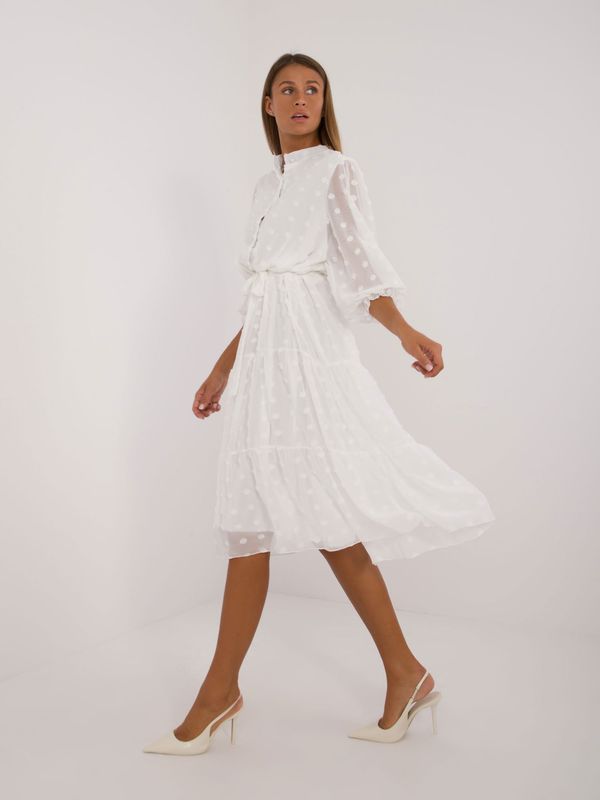 Fashionhunters White midi cocktail dress with tie belt