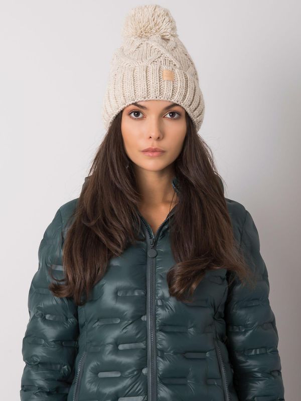 Fashionhunters Winter hat with beige insulation