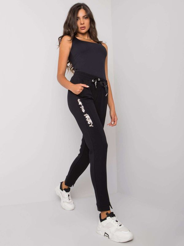 Fashionhunters Women's Black Cotton Sweatpants