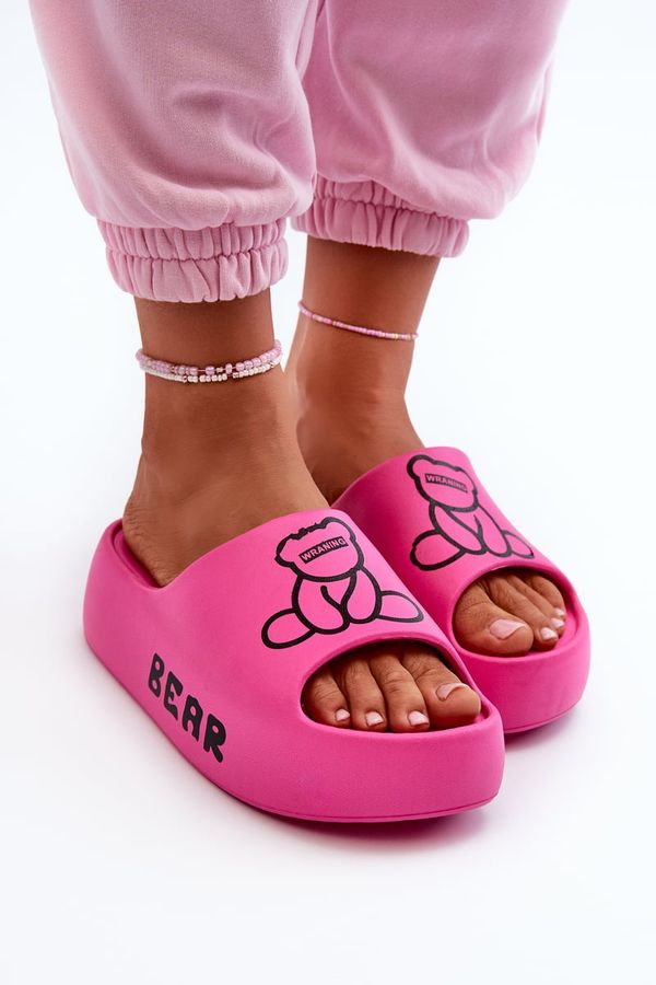 Kesi Women's foam slippers on a solid sole with a Fuchsia Lamira bear