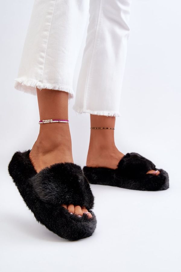 Kesi Women's fur slippers Black Stepia