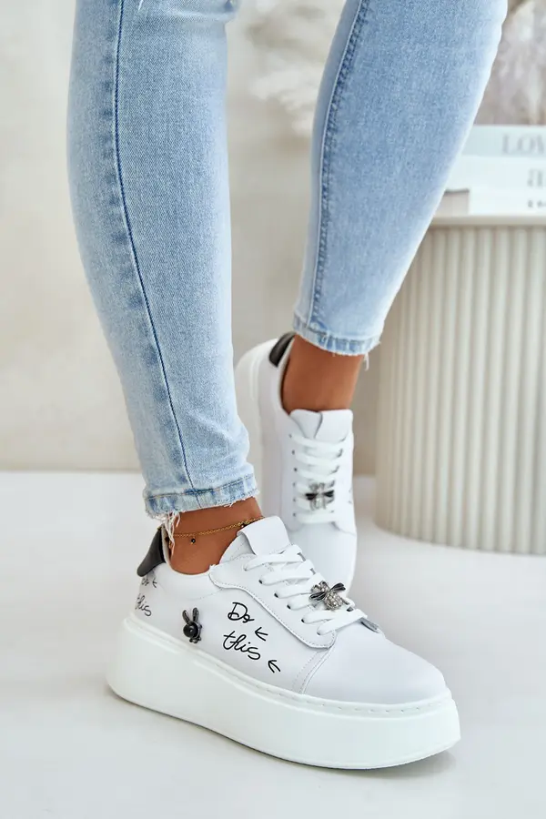 VINCEZA Women's Leather Platform Sneakers With Badges And Vinceza Inscription White