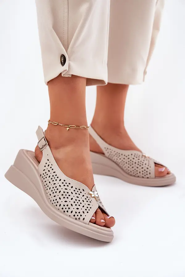 VINCEZA Womens Leather Wedge Sandals Vinceza 41476 Beige