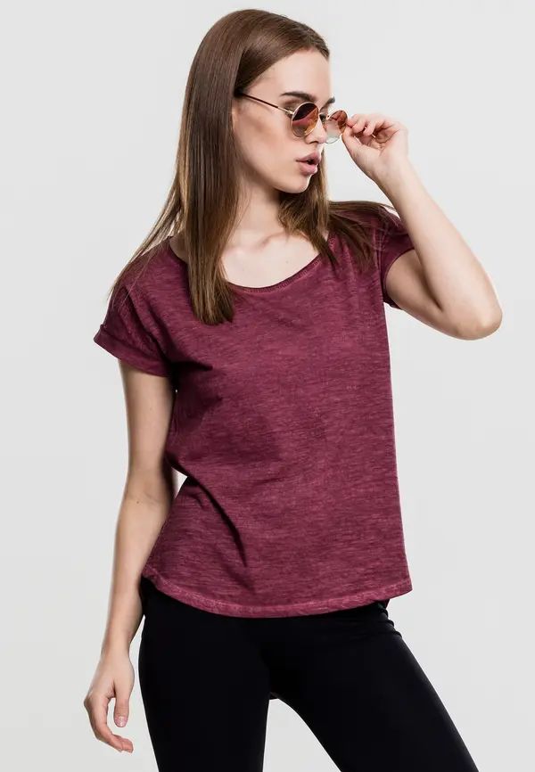 Urban Classics Women's long-back T-shirt in the shape of a spray with burgundy color
