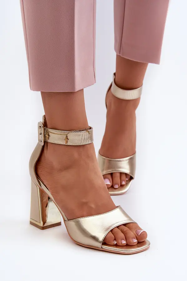 EVENTO Women's sandals Kesi