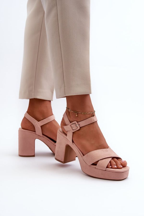 Kesi Women's sandals made of eco-friendly suede on heel and platform, pink sakane