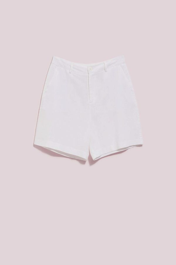 Moodo WOMEN'S SHORTS L-SH-4020 WHITE