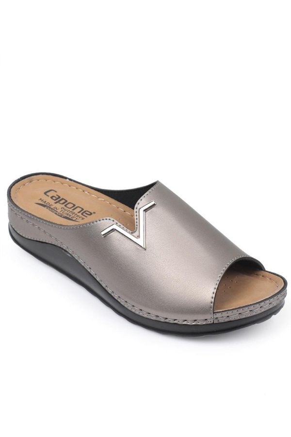 Capone Outfitters Women's sliders Capone Outfitters