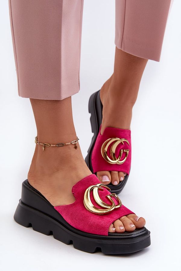 Kesi Women's slippers in eco-friendly suede on wedge and platform with gold embellishment Fuchsia Iaria