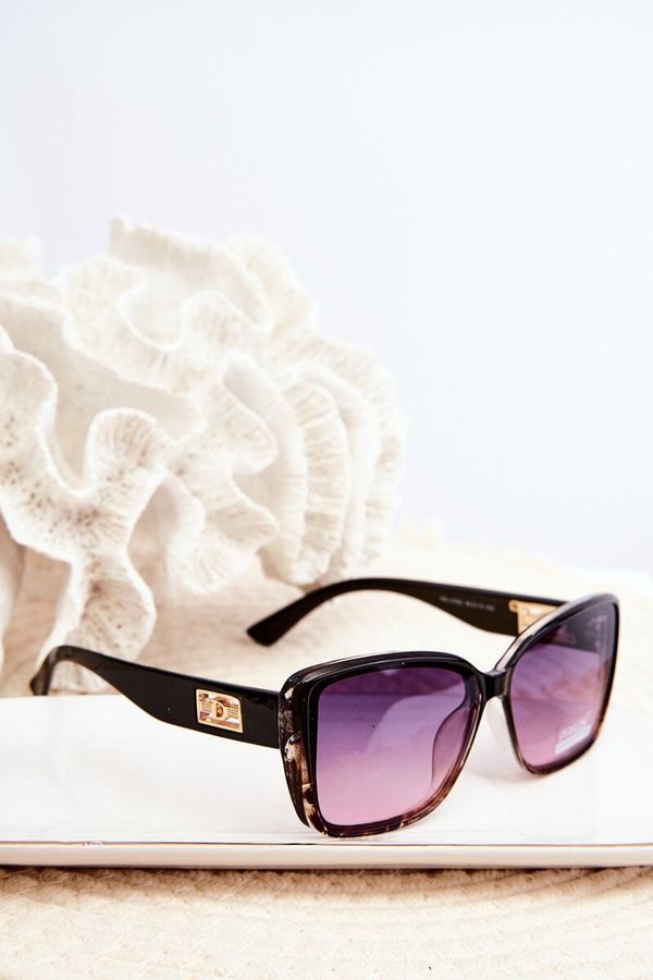 Kesi Women's UV400 Sunglasses - Black and Pink