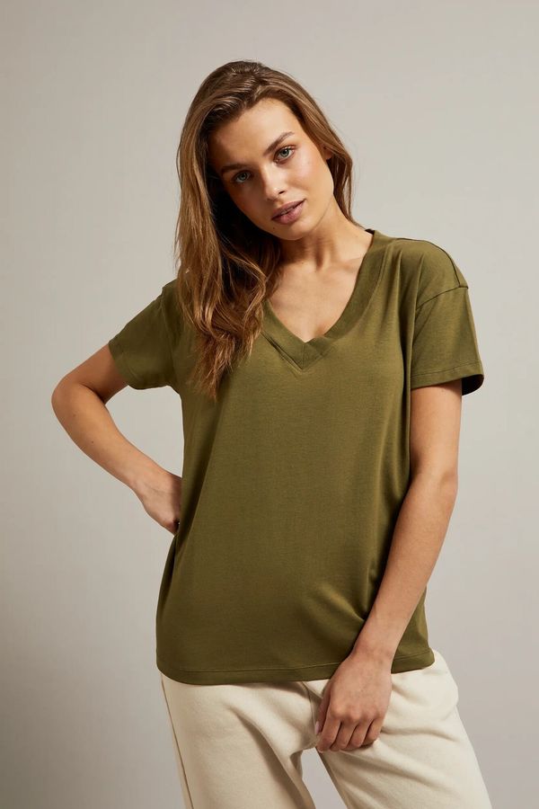 Moodo Women's V-neck T-shirt MOODO - olive