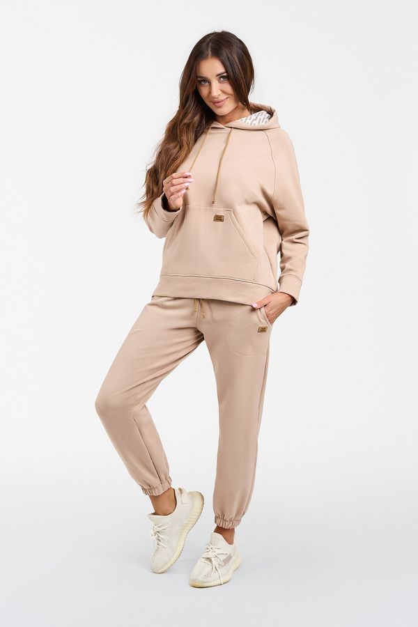 Italian Fashion Women's Viva Long Sleeve Sweatshirt - Beige