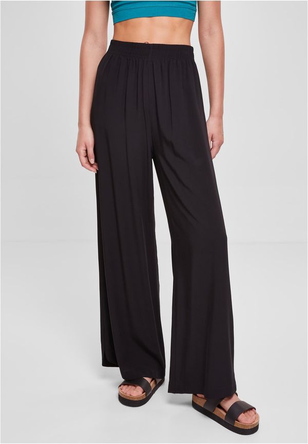 Urban Classics Women's wide viscose trousers in black color