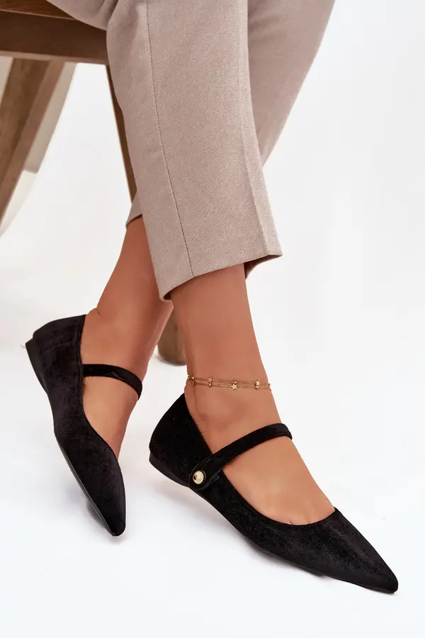 Boto Žametne balerinke s paščkom in zlatim detajlom