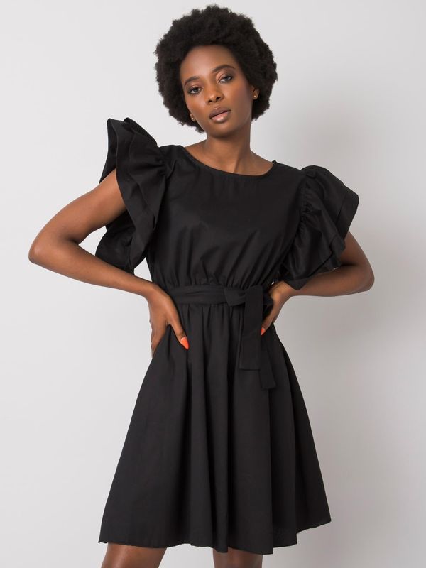 Fashionhunters Ženska črna obleka s pasom