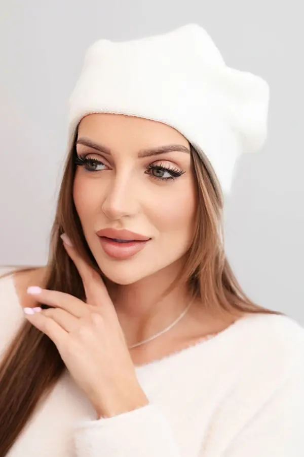 Kesi Ženska klasična volnena kapa Kesi K420 ecru