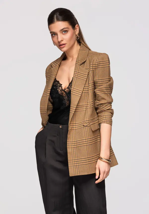 Edoti Ženska kratka jakna znamke Chanel