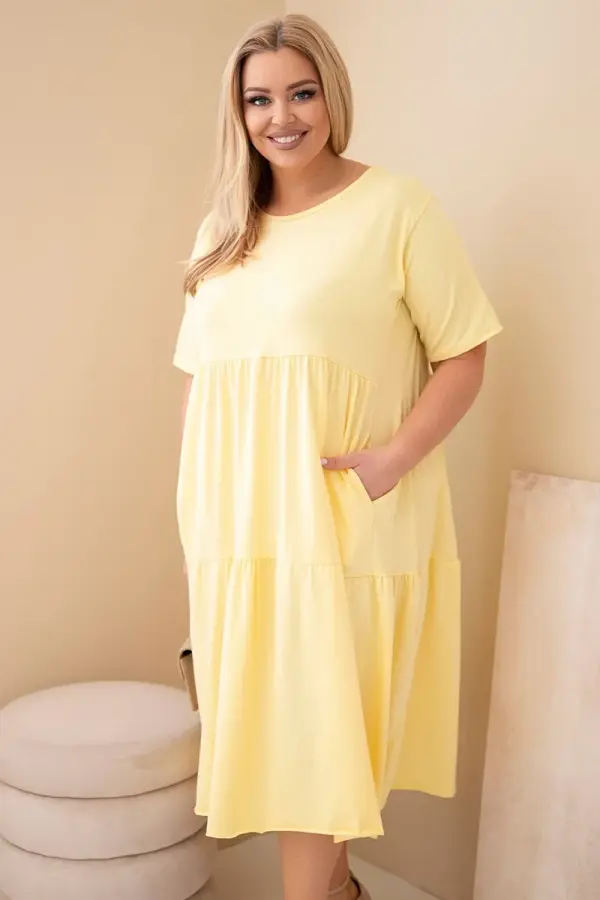 Kesi Włoski Ženska kratka obleka Kesi Plus Size z volančki rumene barve