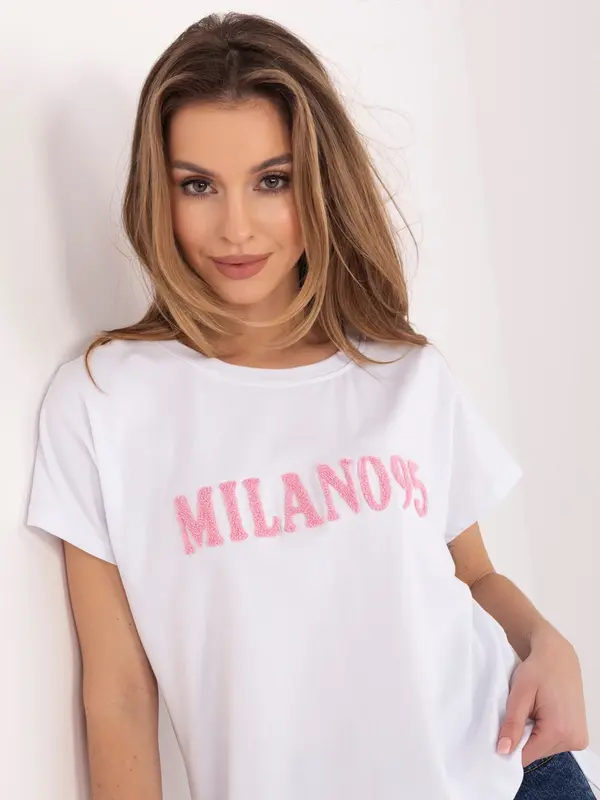 RELEVANCE Ženska majica z napisom v beli in roza barvi