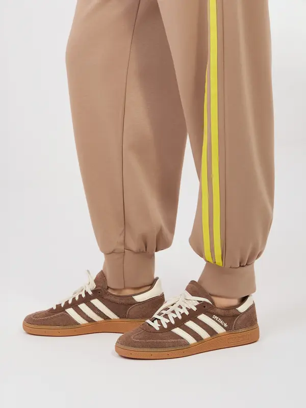 RUE PARIS Ženska trenirka v temno bež barvi