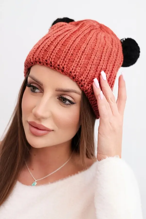 Kesi Ženska zimska kapa s cofki Kesi