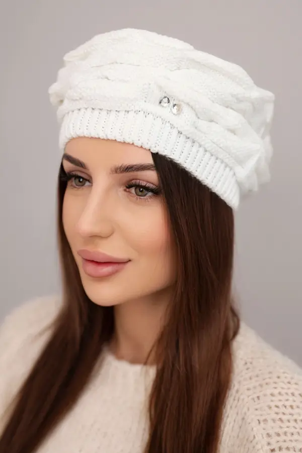 Kesi Ženska zimska kapa z okrasnim vzorcem in kristali