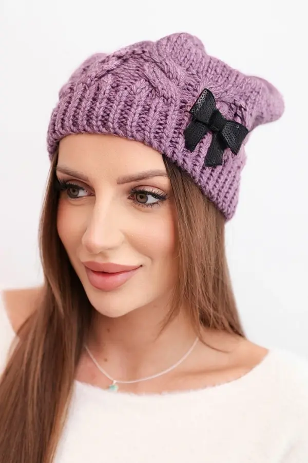 Kesi Ženska zimska kapa z pentljo