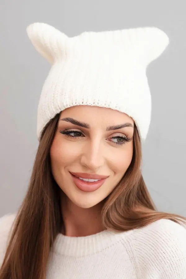 Kesi Ženska zimska kapa z ušesi Kesi K419 ecru
