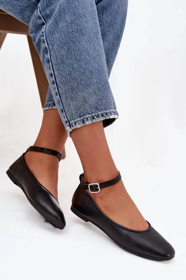 Boto Ženske balerinke s paščkom in zaponko Janelor